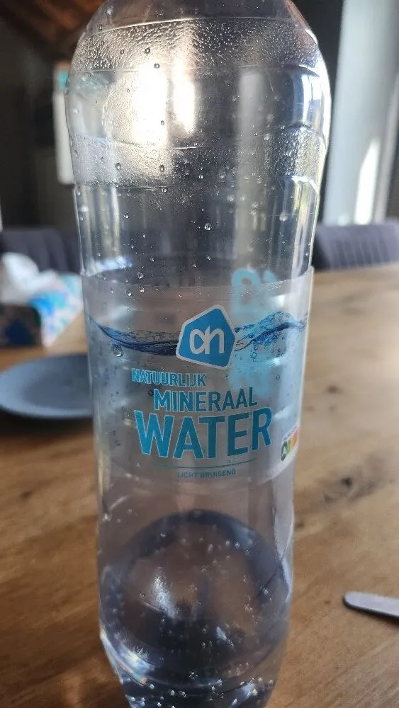 AH Mineraalwater licht bruisend 6-pack