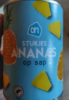Stukjes Ananas op sap