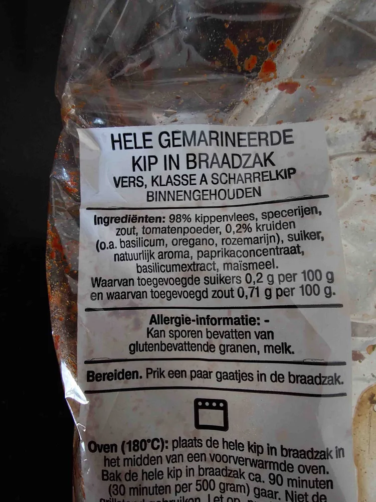 Hele scharrelkip in braadzak provençaals gemarineerd