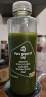 Vers geperst sap ananas, sinaasappel, spinazie, komkommer, kiwi