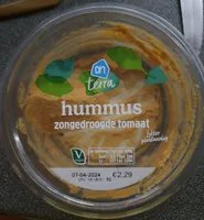 hummus zongedroogde tomaat