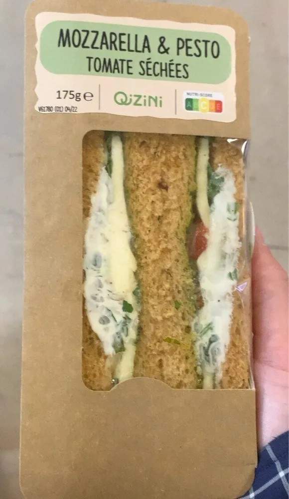 Sandwich Mozzarella & pesto tomate séchées