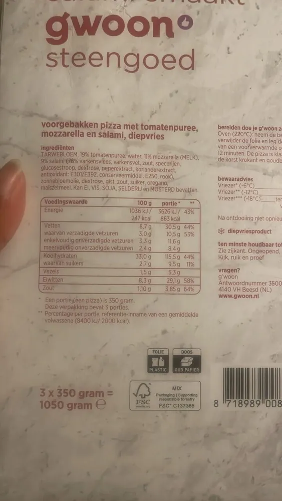gwoon steengoed voorgebakken pizza met tomatenpuree, mozzarella en salami