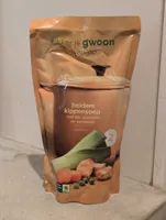 Kippensoep met groente en vermicelli