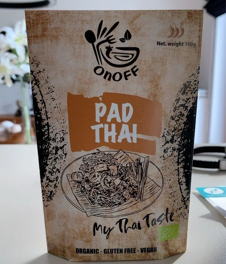 Pad thai