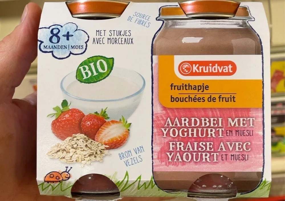Fraise yaourt avec musli
