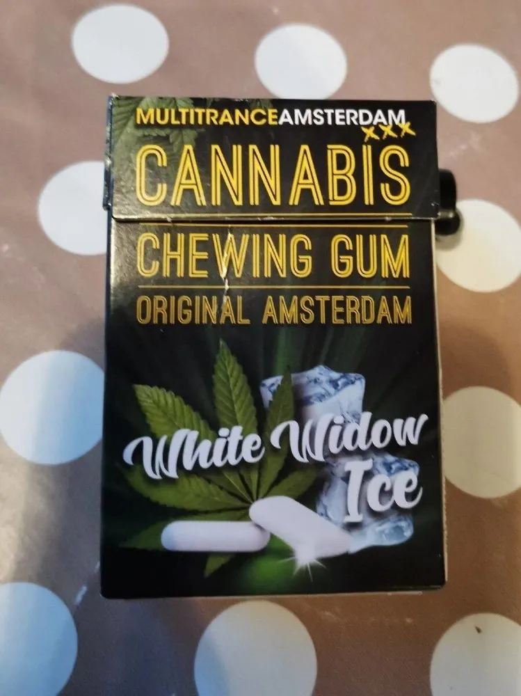 Cannabis chewing gum