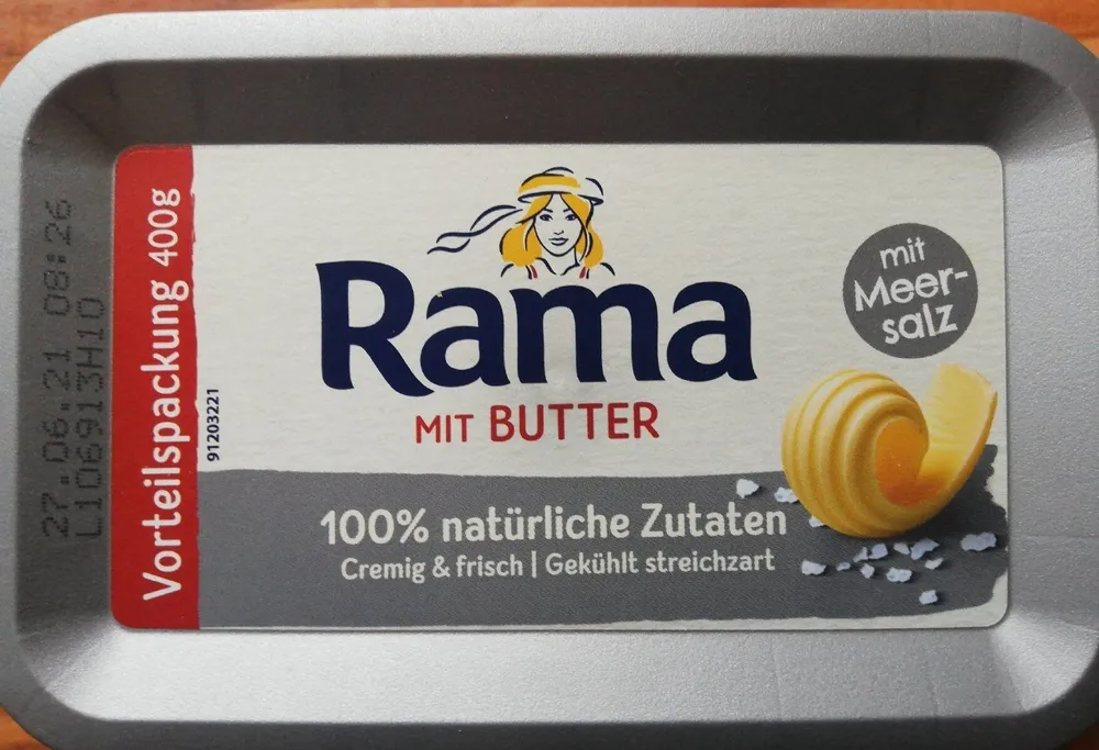 Rama mit Butter und Meersalz
