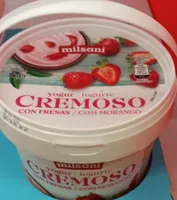 Yogur cremoso con fresas