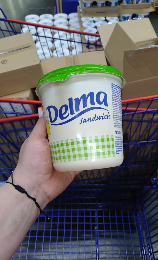 Delma sandwich