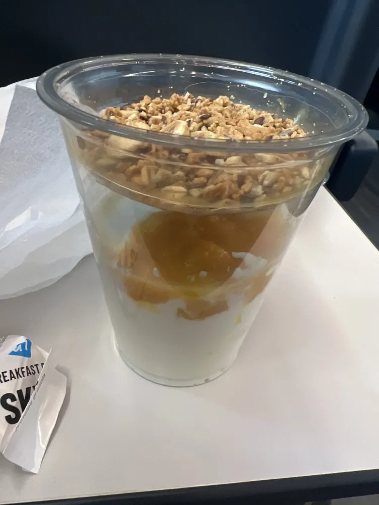 Breakfast Pot Skyr Mango