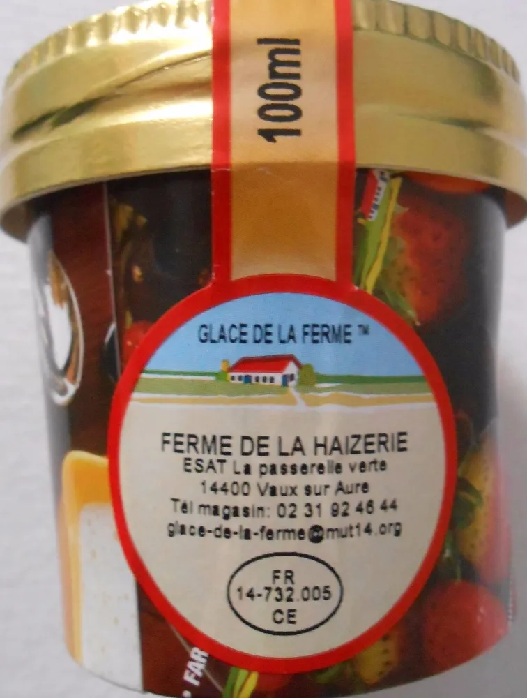 Glace au caramel d'Isigny au beurre salé avec petite cuillère