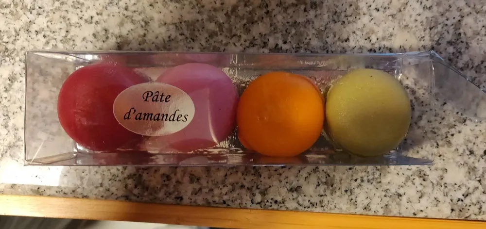Macarons en pâte d'amandes