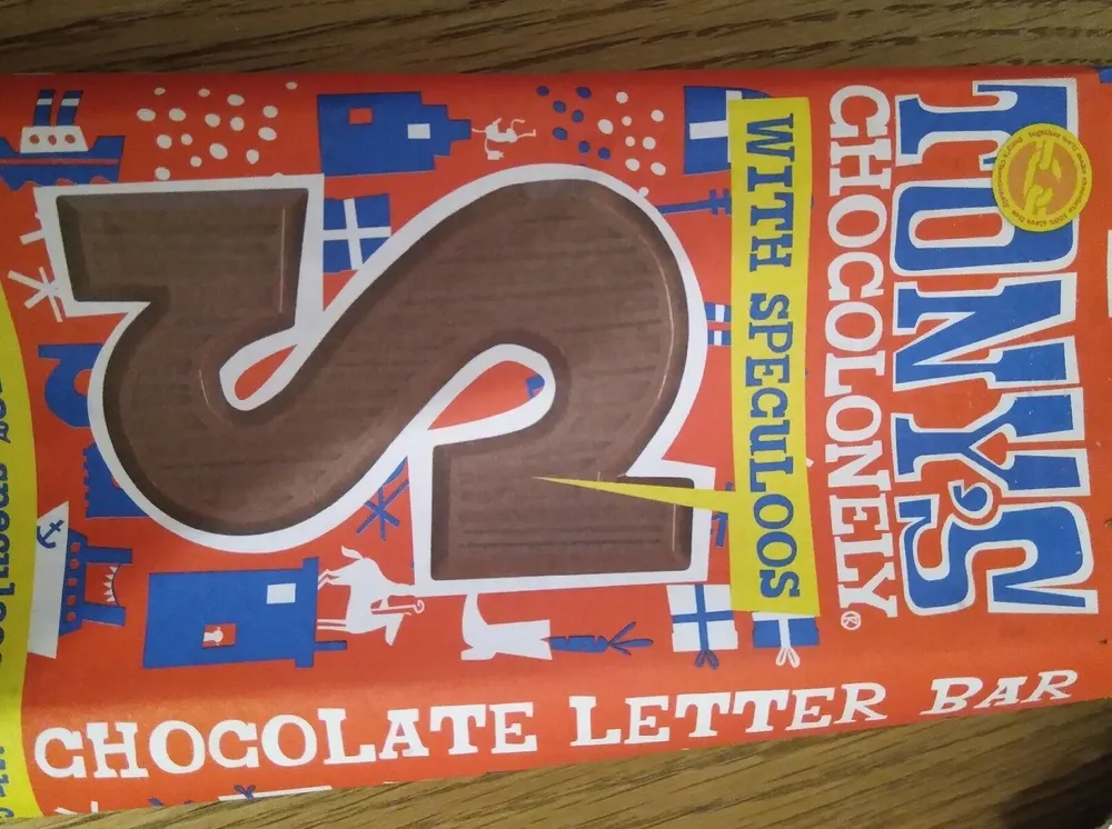 Chocolonely with speculoos