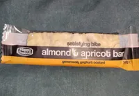 Satisfying bite almond & apricot bar
