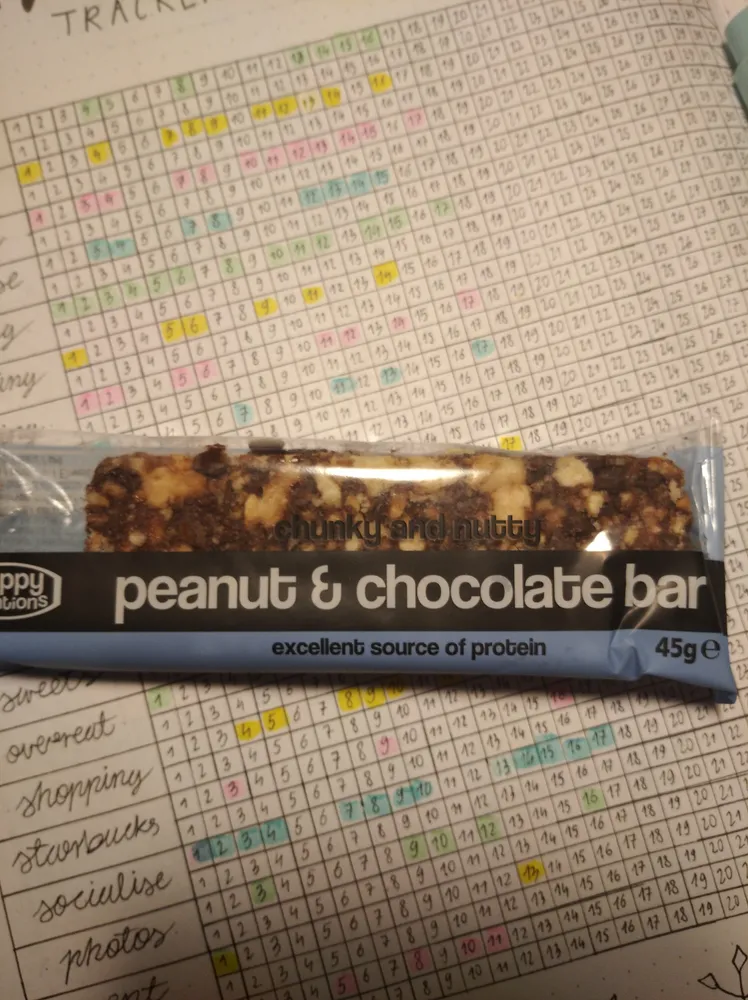 Peanut & chocolate bar