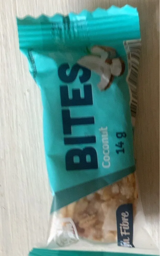 Bites coconuts