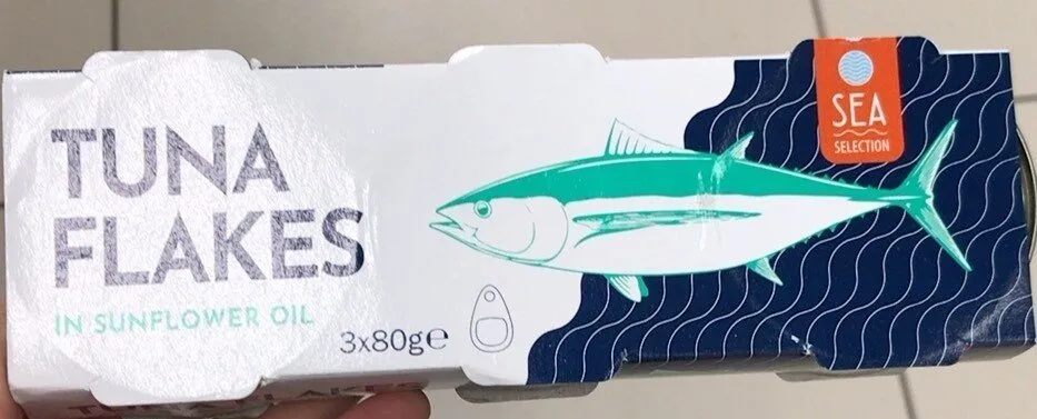 Tuna flakes