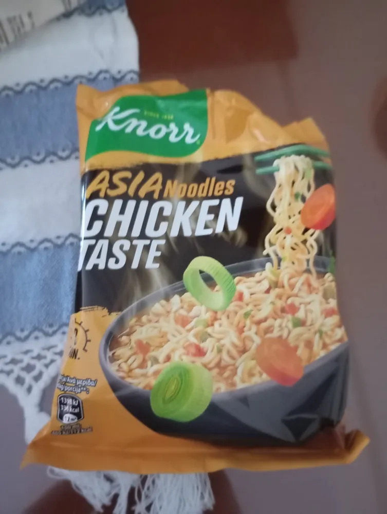 Asia Noodles Chicken Taste