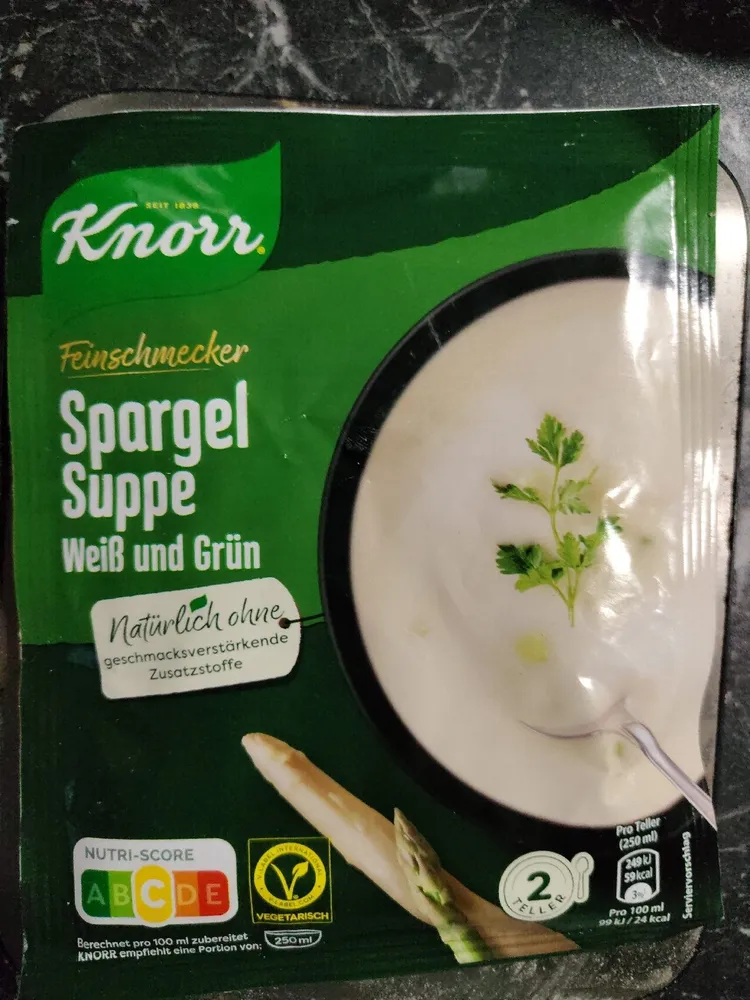 Spargel Suppe weiss  und grün