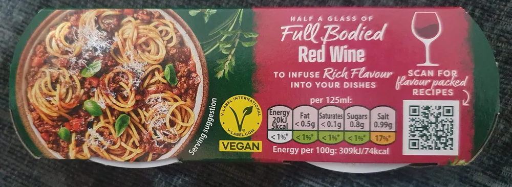 Spaghetti bolognese stock pot