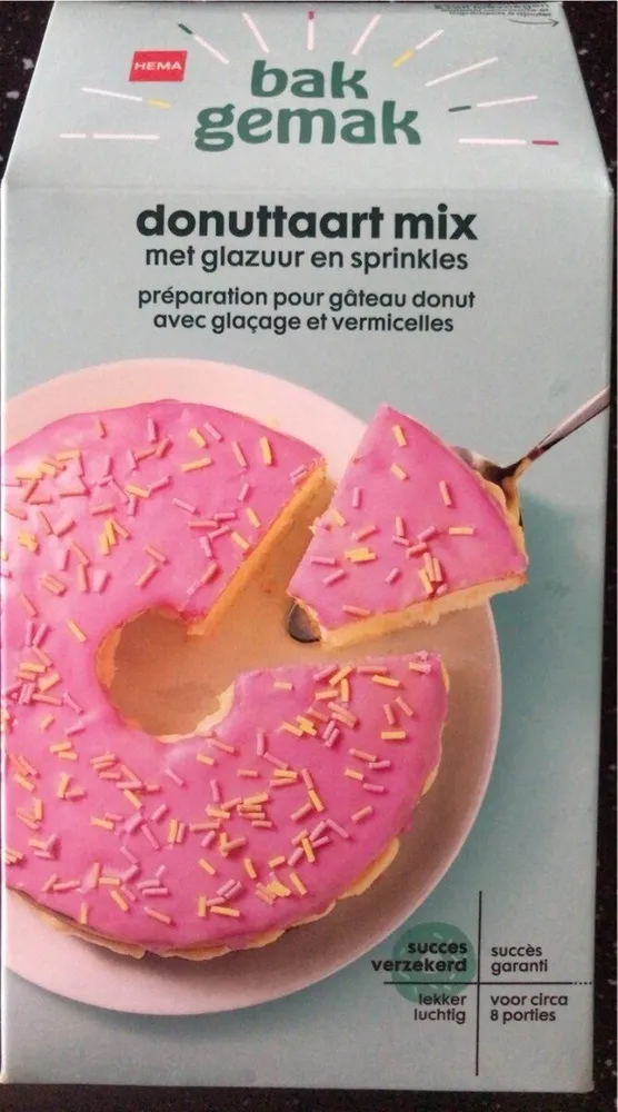 Préparation pour gâteau donut avec glaçage et vermicelles
