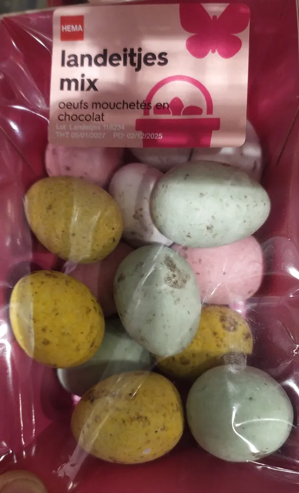 oeufs mouchetés en chocolat