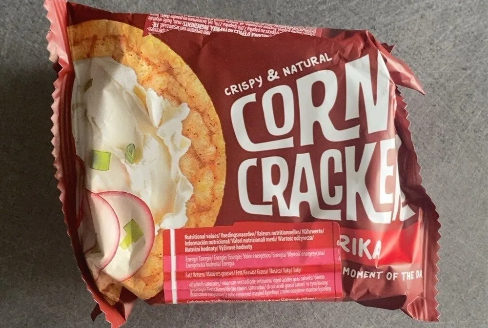 Corn crackers paprika