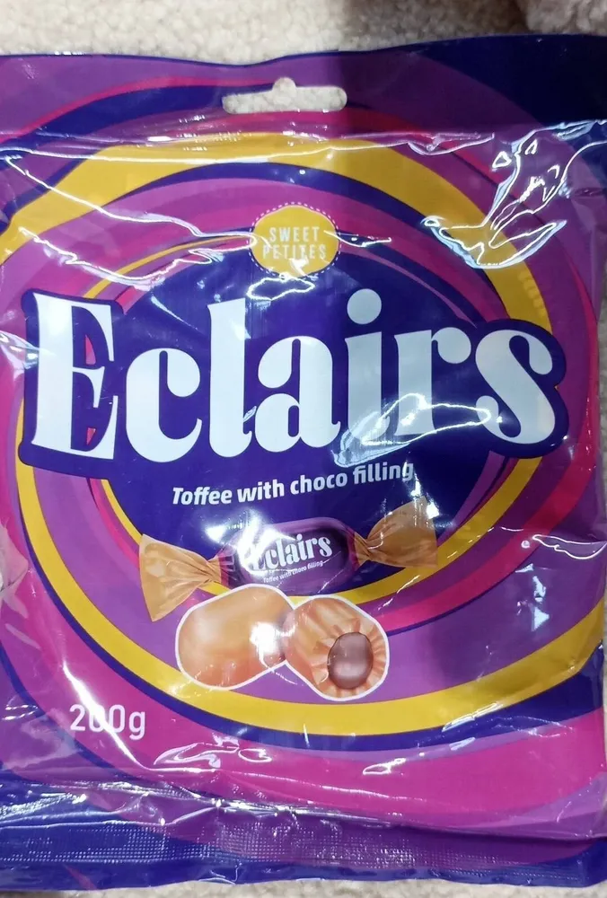 Eclairs toffee with choco filling