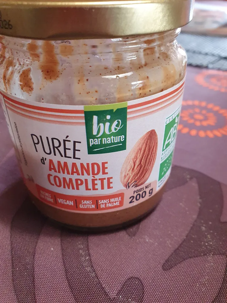Purée d'amande complète