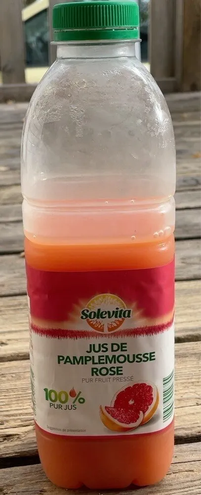 Jus de pamplemousse rose