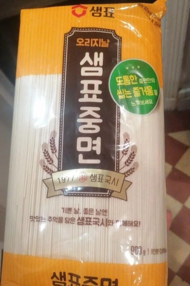 Sempio Wheat Noodle Medium Round