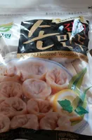Kimchi flavored vegetable dumpling