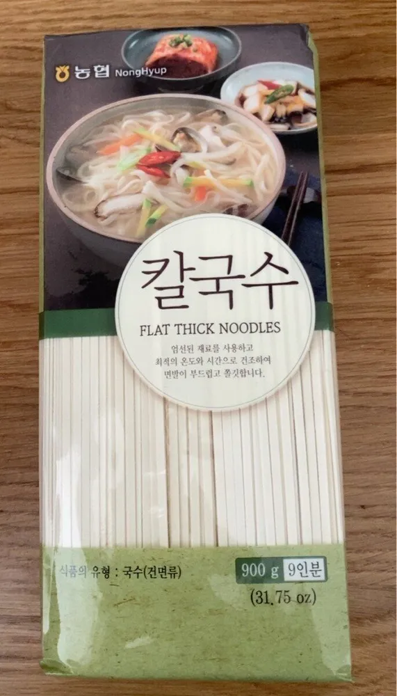Flat thick noodles