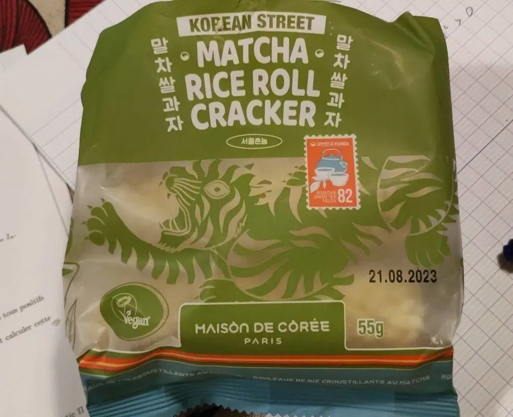 Matcha Rice Roll Cracker