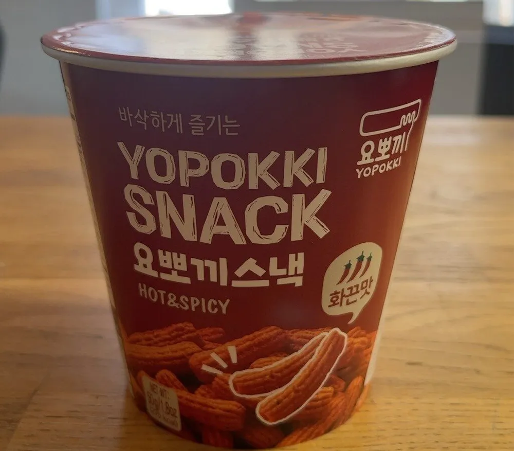 Yopokki snack hot & spicy