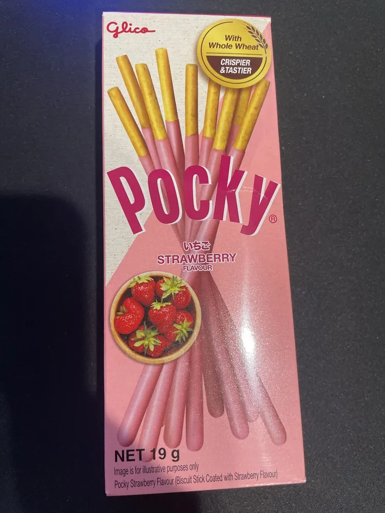 Pocky Strawberry Flavour