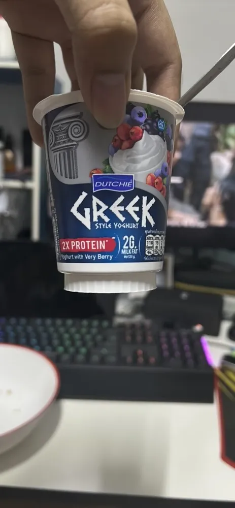 Yoghurt with Very Berry (Dutchie Greek Style Yoghurt)