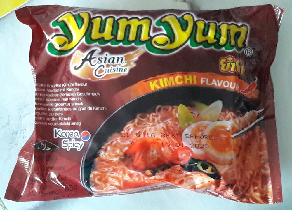 Instant noodle Kimchi flavour