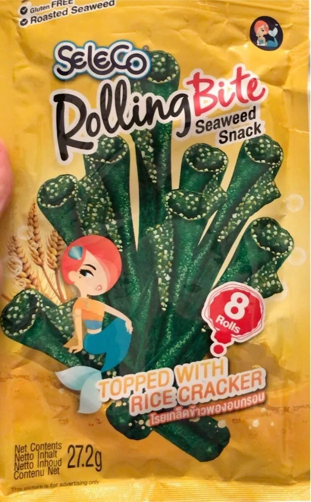 Rolling bite topped with rice cracker