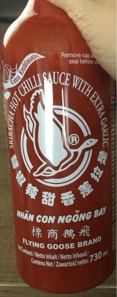 Sriracha sauce extra garlic