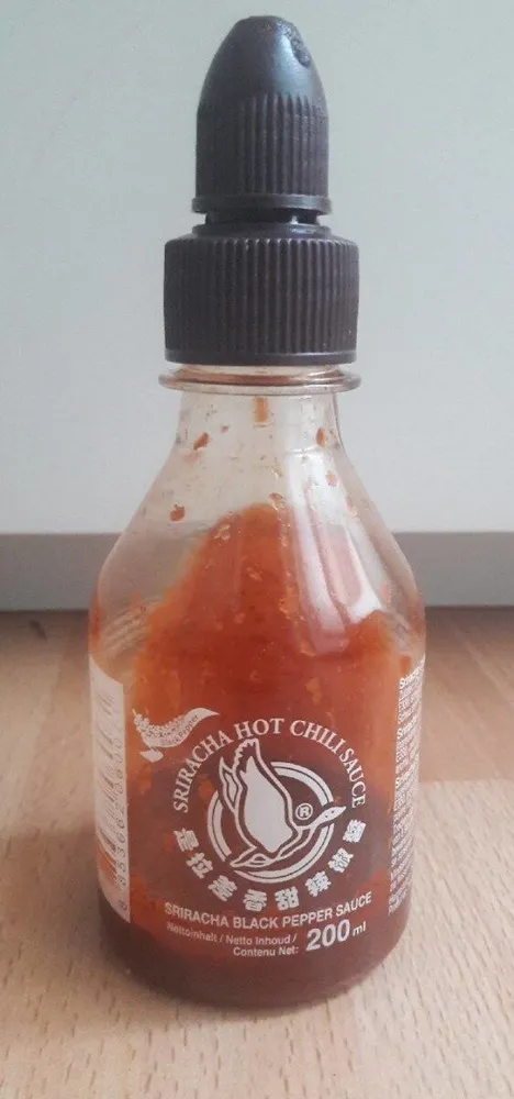 Sriracha black pepper sauce