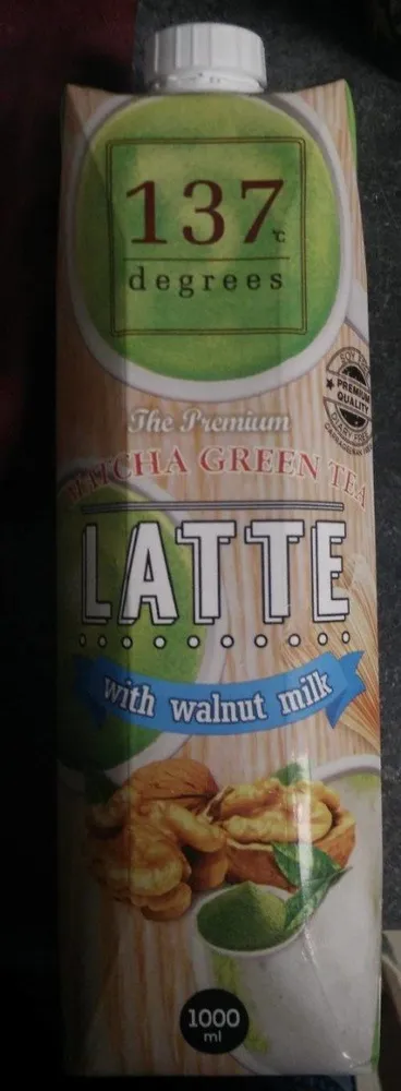 Matcha Green Tea with walnut milk