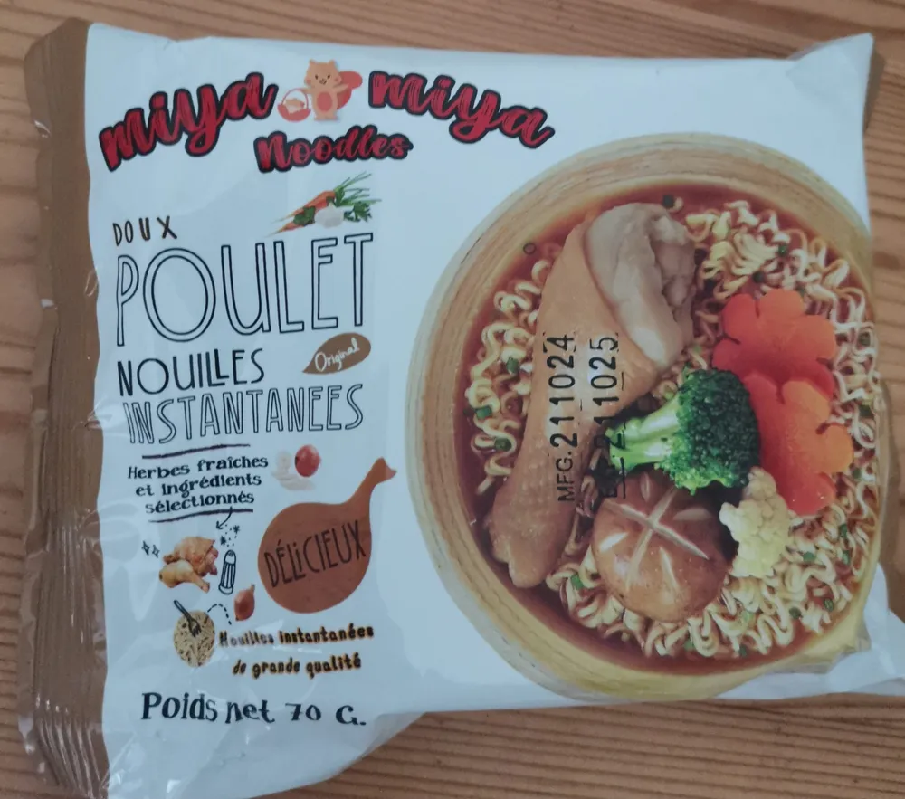 Chicken Flavoured Instant Noodles