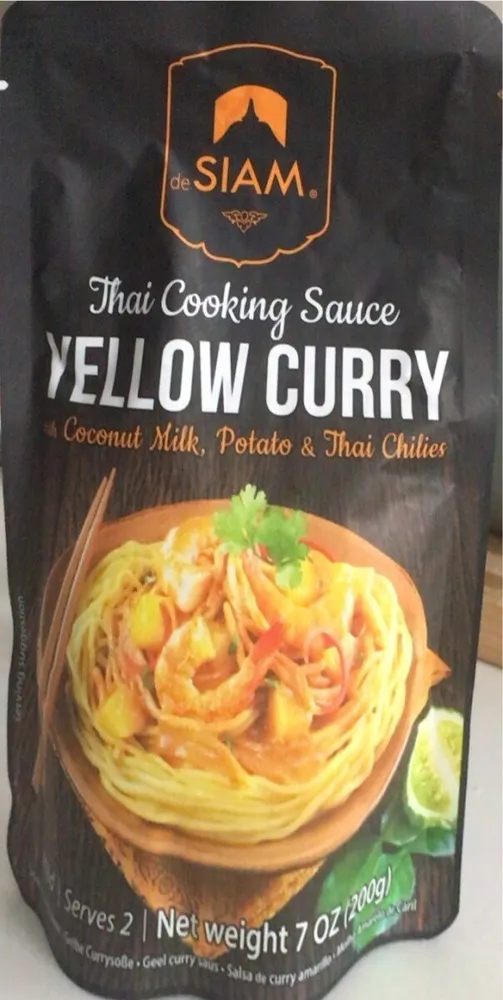 Yellow curry Thai cooking sauce