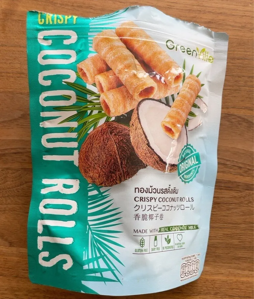 Crispy coconut rolls