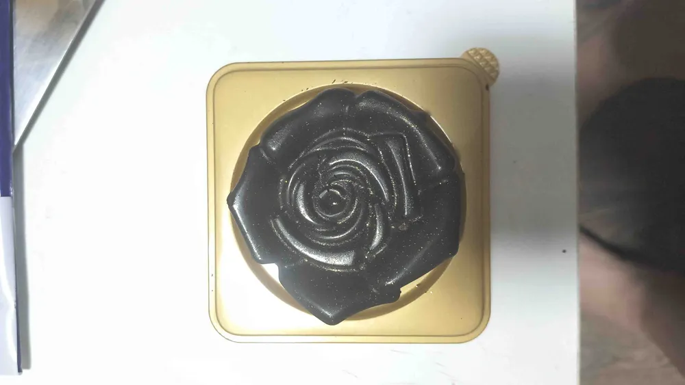 Rose feuilletine chocolate
