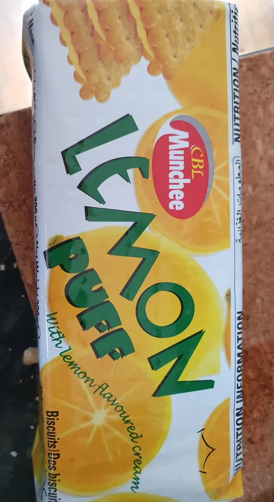 CBL Munchee Lemon Puffs