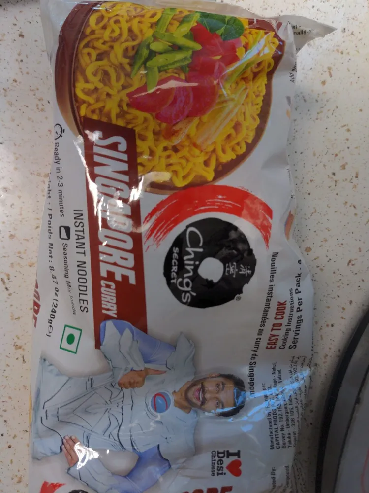 Singapore Curry Instant Noodles