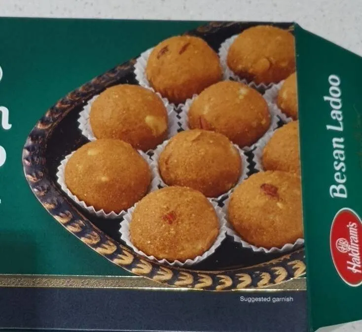 Besan ladoo